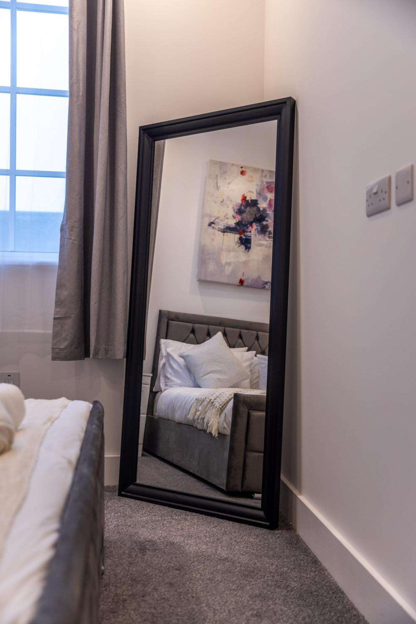 The Essex Apartments - Ashby House Chelmsford Bagian luar foto