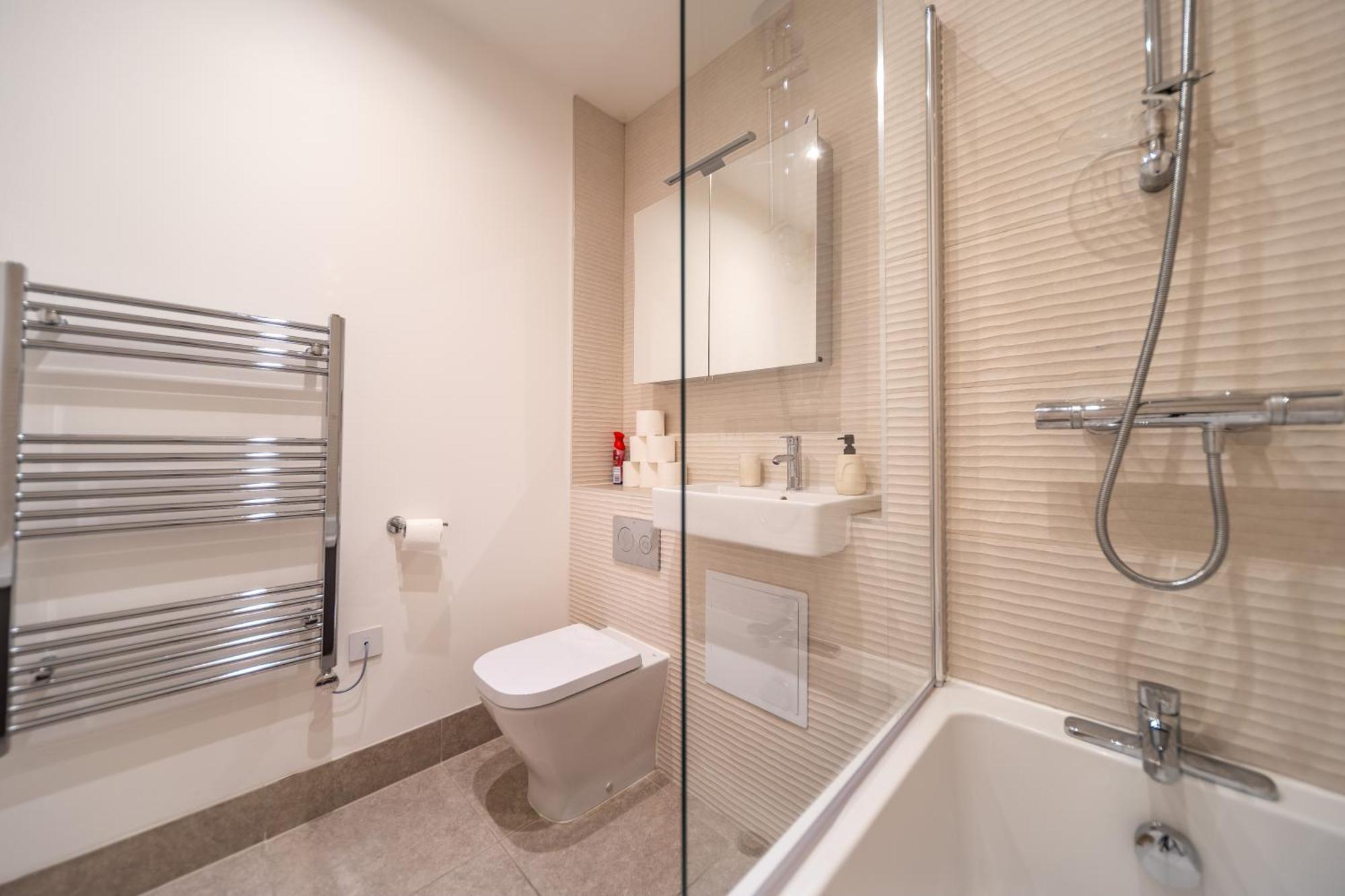 The Essex Apartments - Ashby House Chelmsford Bagian luar foto