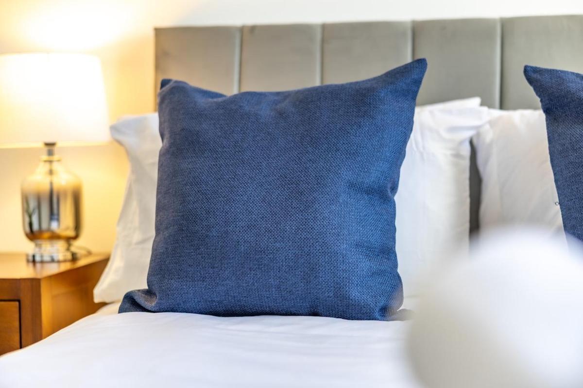 The Essex Apartments - Ashby House Chelmsford Bagian luar foto