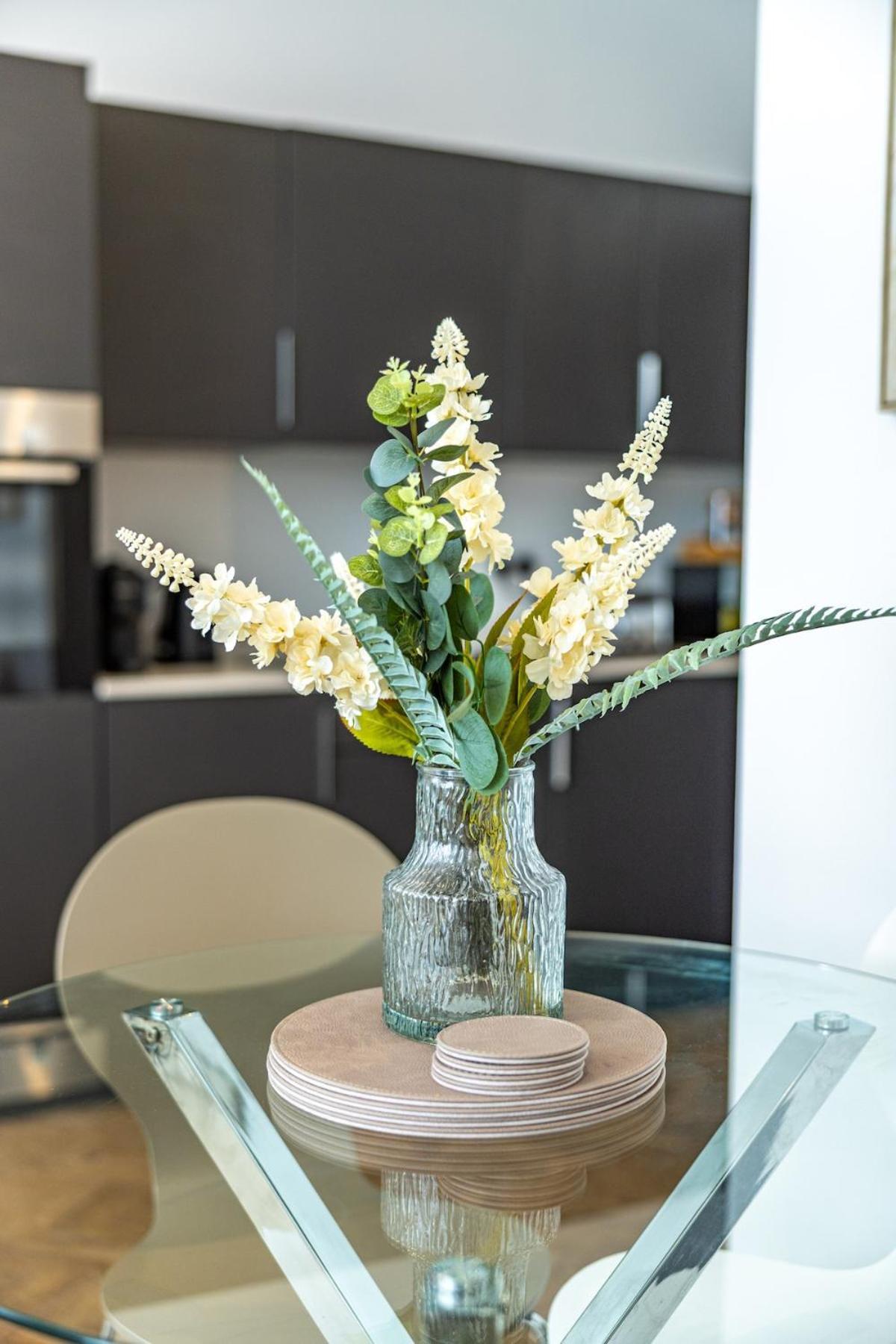 The Essex Apartments - Ashby House Chelmsford Bagian luar foto