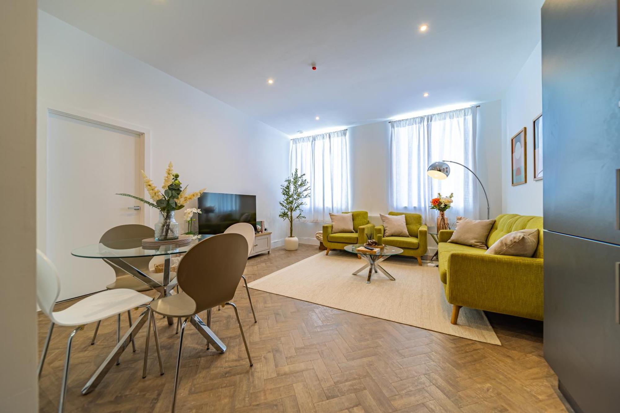 The Essex Apartments - Ashby House Chelmsford Bagian luar foto