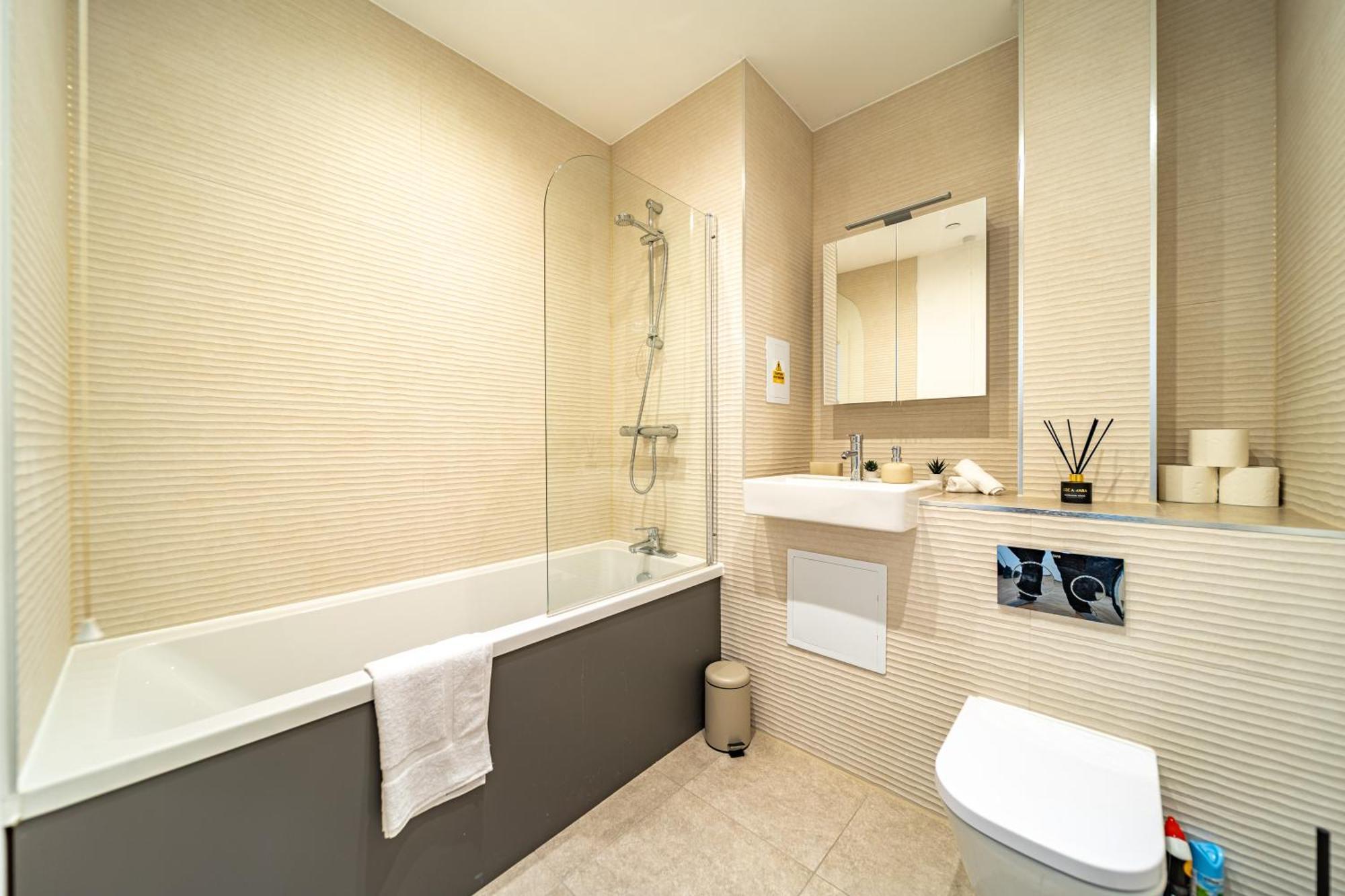 The Essex Apartments - Ashby House Chelmsford Bagian luar foto